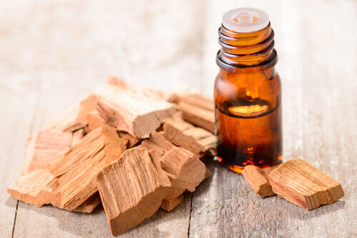 8 Ideas for Using Sandalwood Essential Oil